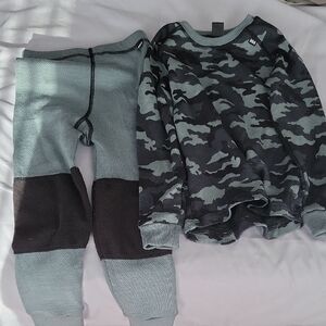 Helly Hansen Kids Camouflage Sweatpants and Sweatshirt Set - Black and Gray